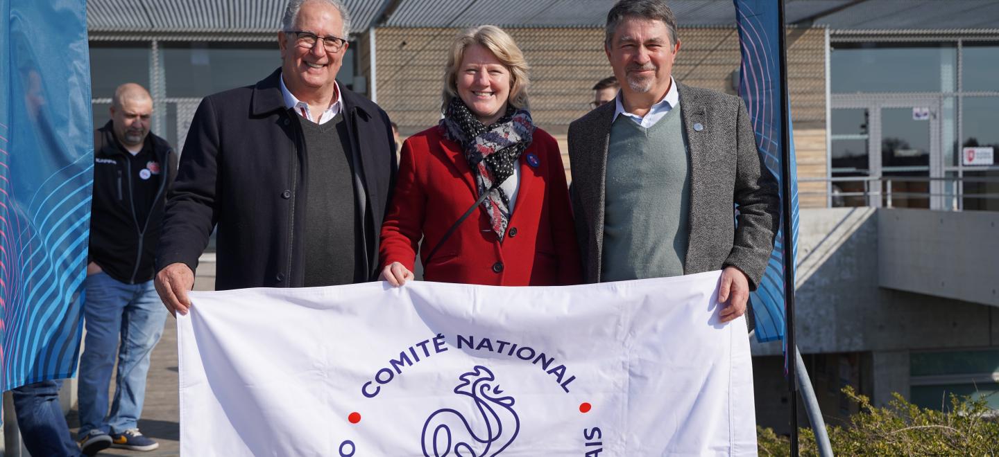 De gauche à droite : Philippe Said, Président du CROS Nouvelle-Aquitaine / Brigitte Henriques, Présidente du CNOSF / Jean Dupeyrat, Président du CDOS Charente